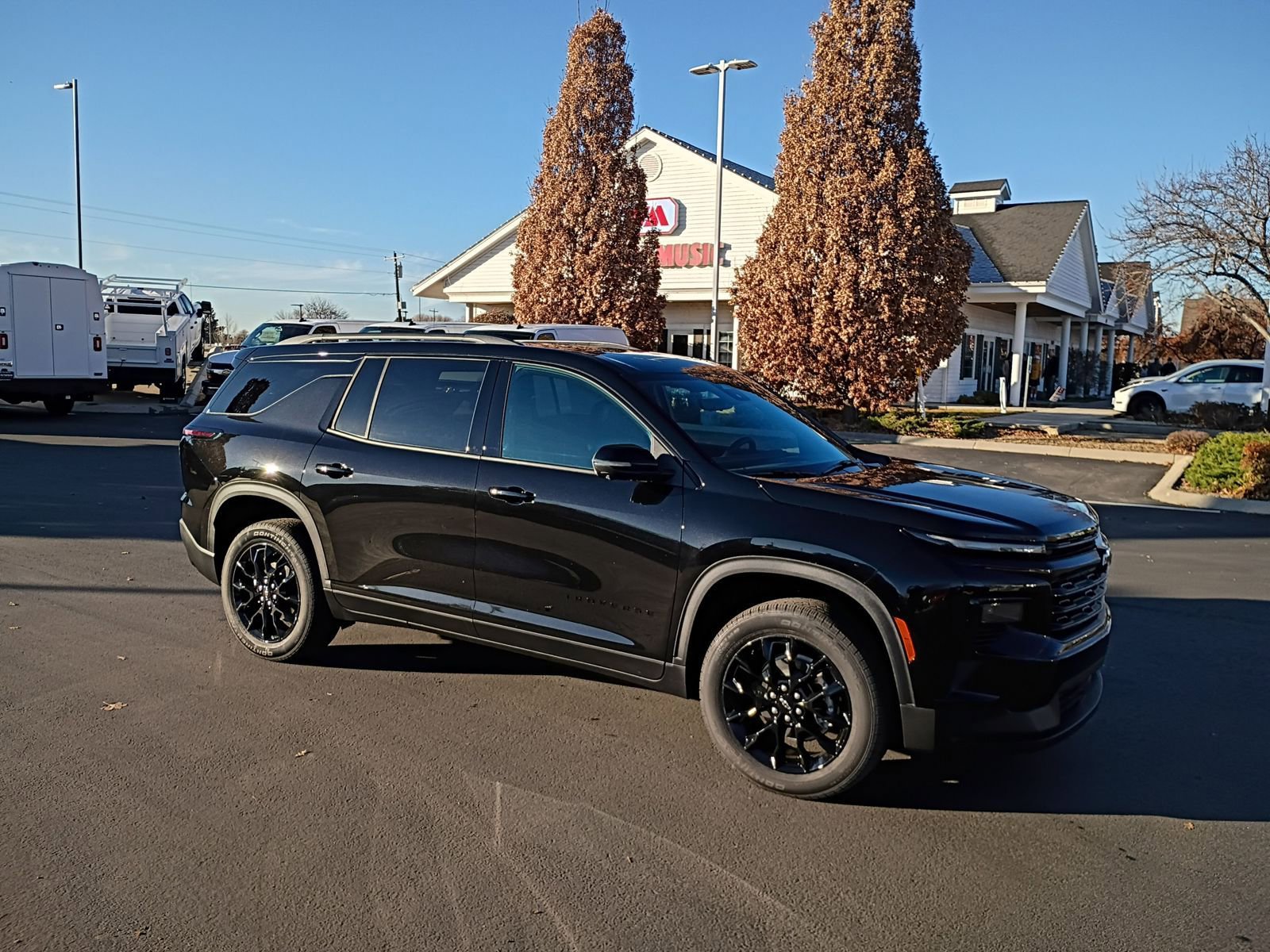 New 2026 Chevrolet Traverse LT w/ Midnight/Sport Edition image 9