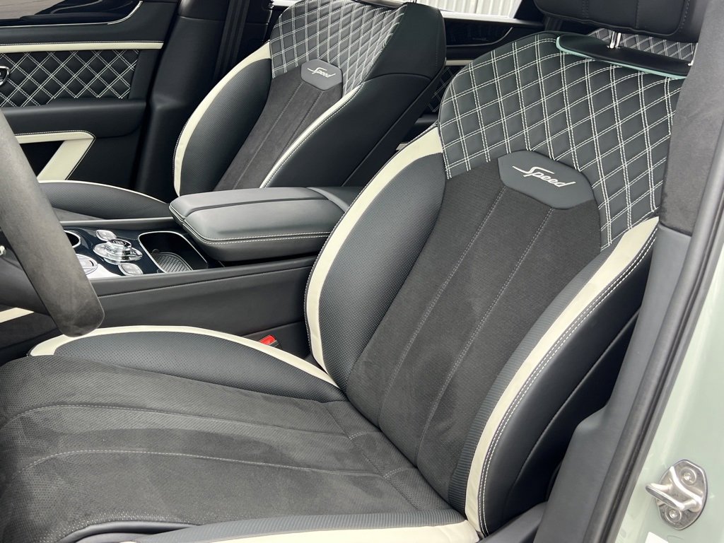 Used 2023 Bentley Bentayga Speed image 17
