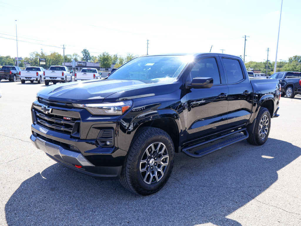 Used 2023 Chevrolet Colorado Z71 w/ Z71 Convenience Package 2 AWD/4WD image 24