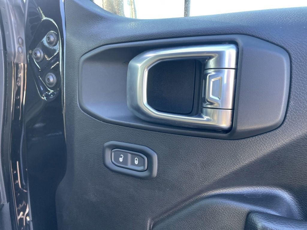 Used 2023 Jeep Wrangler Sport S image 41