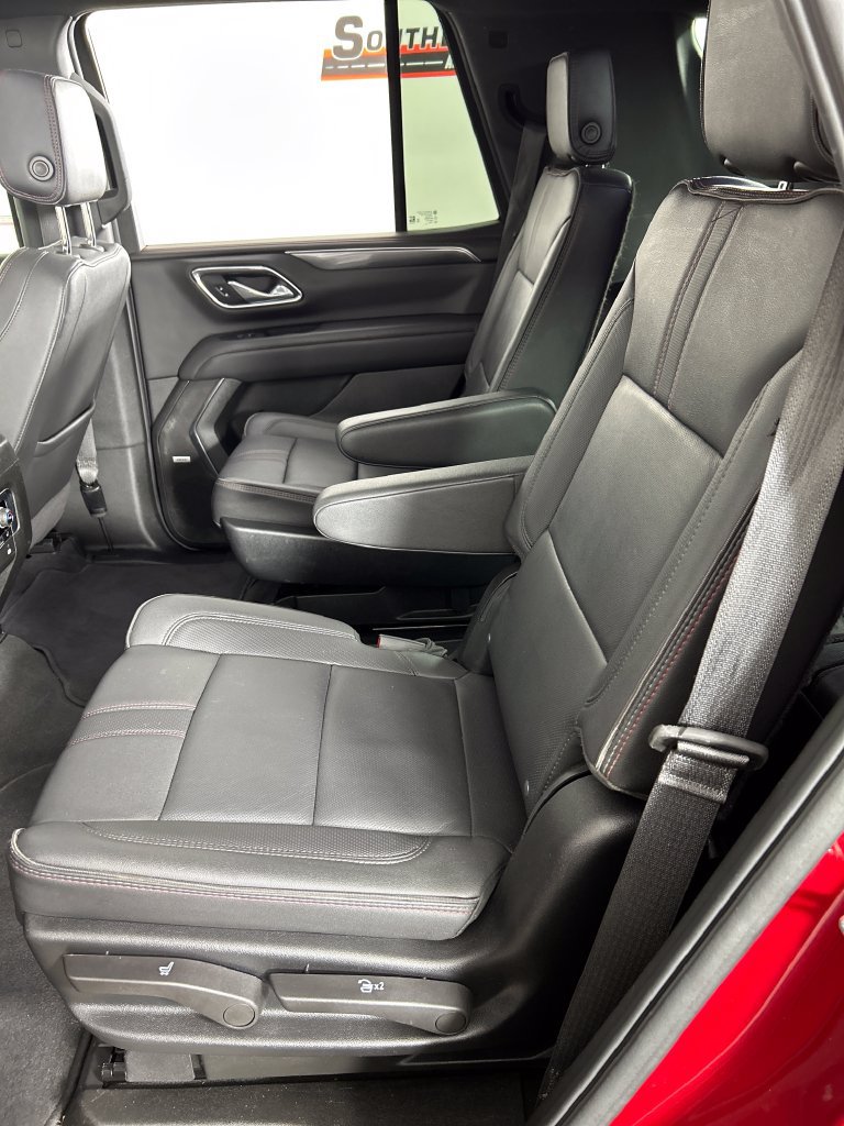 Used 2024 Chevrolet Tahoe RST w/ Luxury Package AWD/4WD image 18