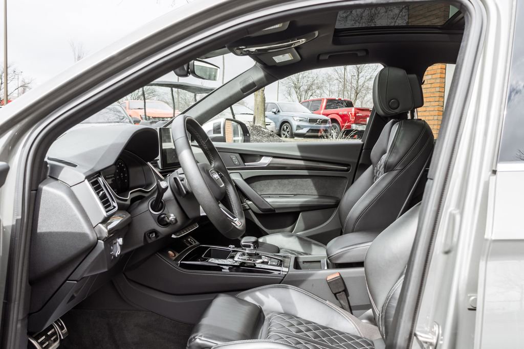 Used 2023 Audi SQ5 Prestige w/ Prestige Package image 27
