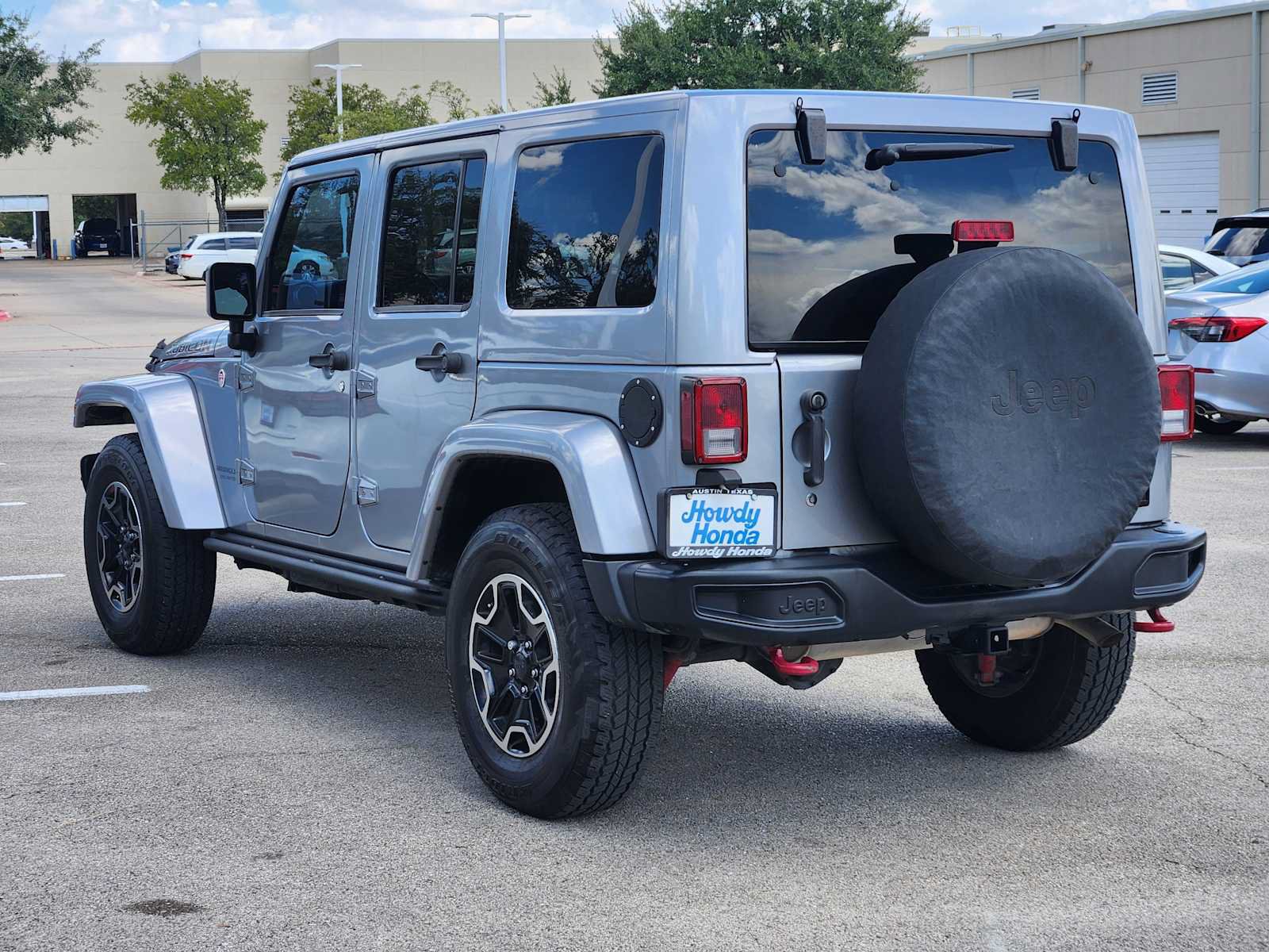 Used 2016 Jeep Wrangler Unlimited Rubicon AWD/4WD image 5