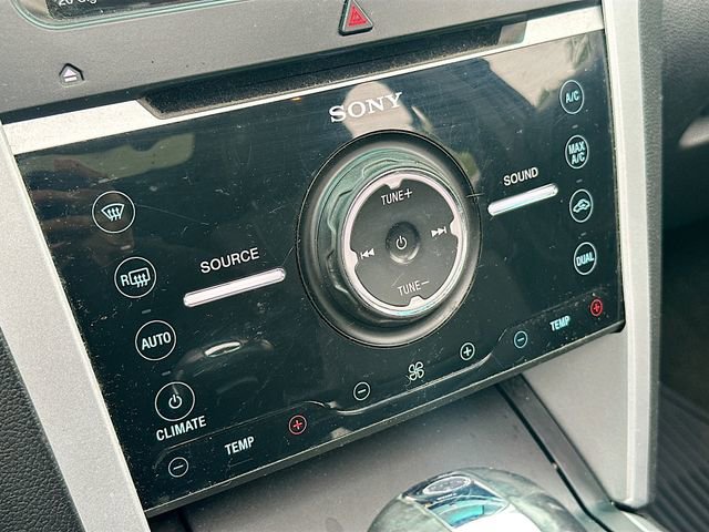 Used 2015 Ford Explorer Limited w/ Equipment Group 302A FWD image 17