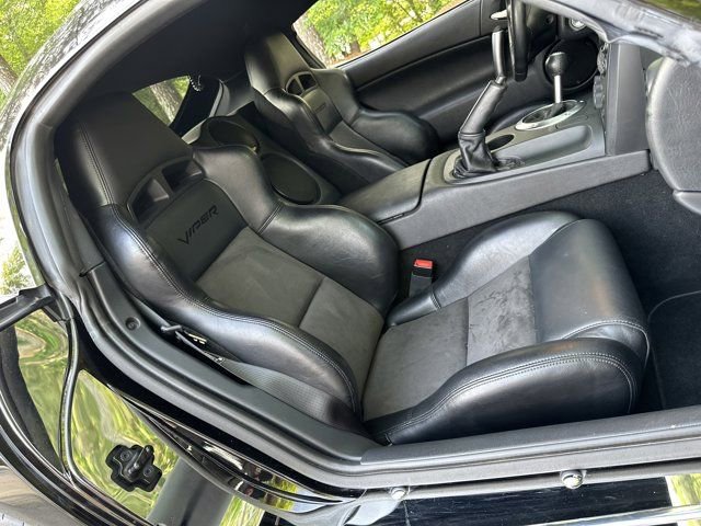 Used 2006 Dodge Viper SRT-10 image 24