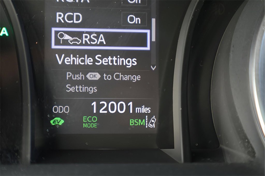 Certified 2021 Toyota Camry LE image 18