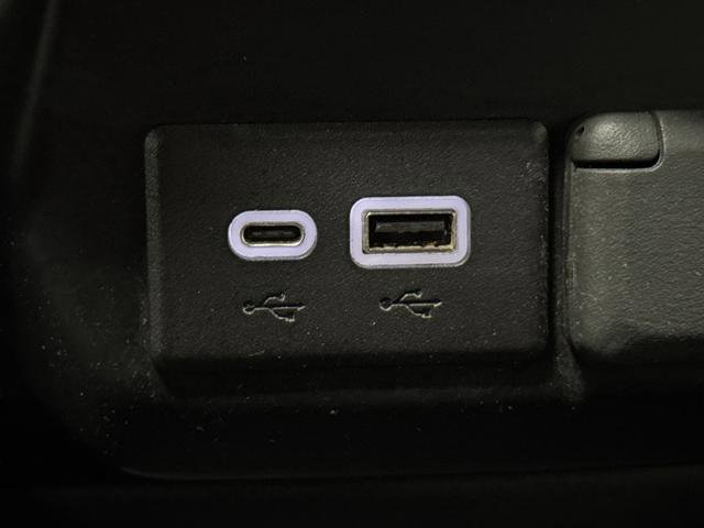 Used 2022 Chevrolet Silverado 2500 LTZ w/ LTZ Plus Package image 24