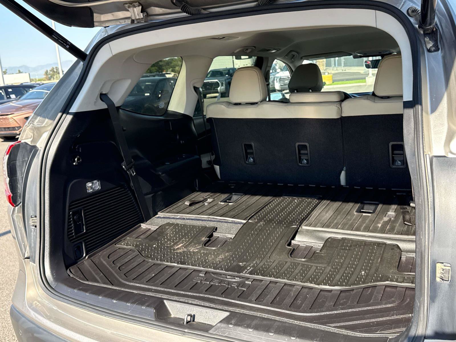 Used 2020 Subaru Ascent Limited AWD/4WD image 19