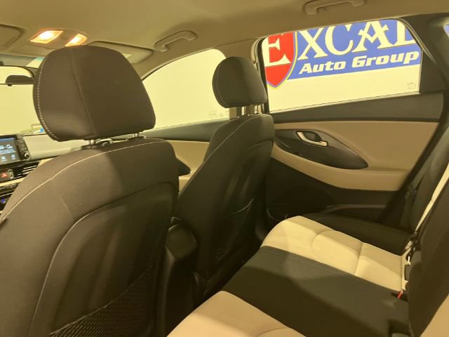 Used 2018 Hyundai Elantra GT FWD image 28