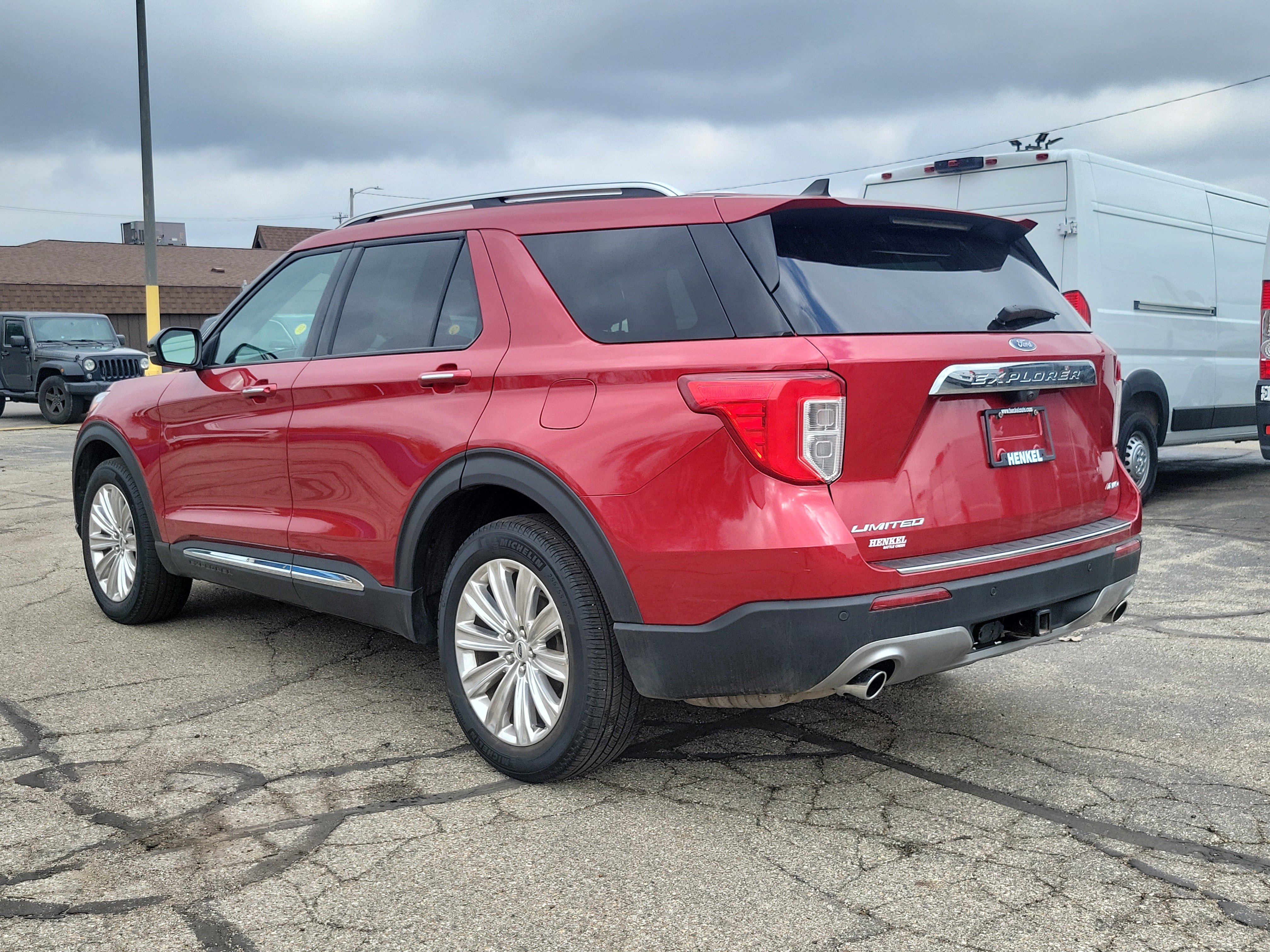 Used 2023 Ford Explorer Limited w/ Equipment Group 301A image 3