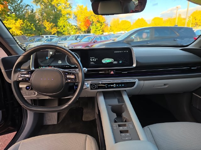 Used 2023 Hyundai Ioniq 6 SEL AWD/4WD image 18