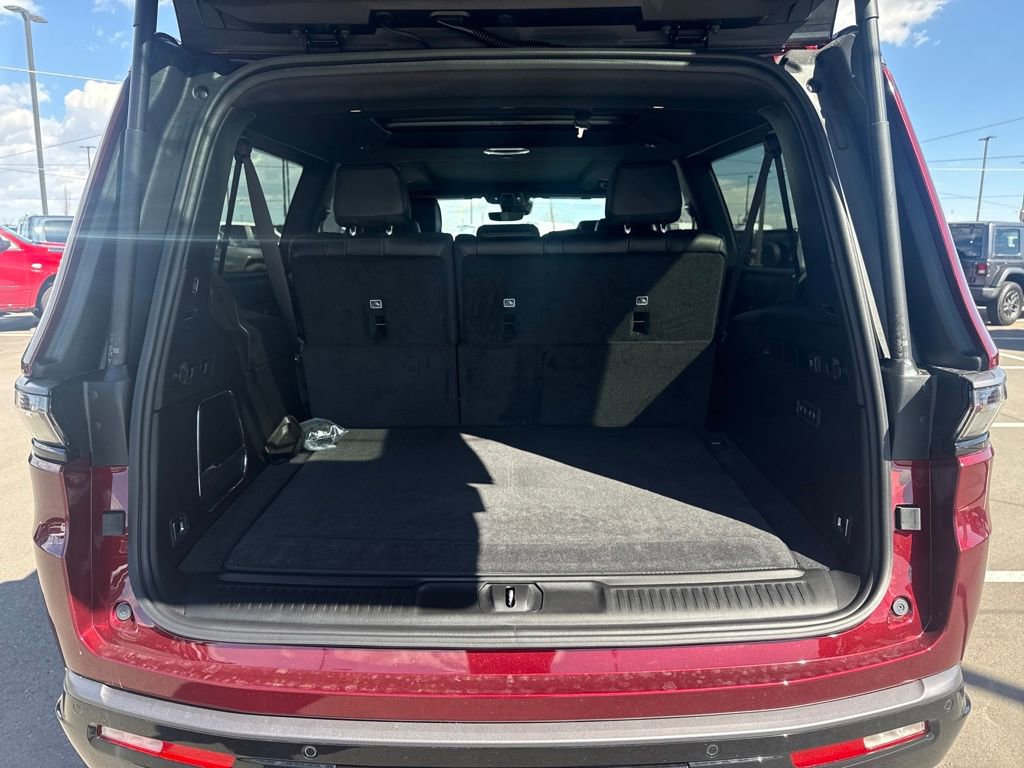 New 2026 Jeep Grand Wagoneer L Limited AWD/4WD image 29