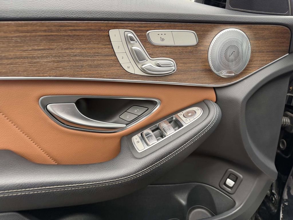 Used 2020 Mercedes-Benz C 300 4MATIC Sedan image 18