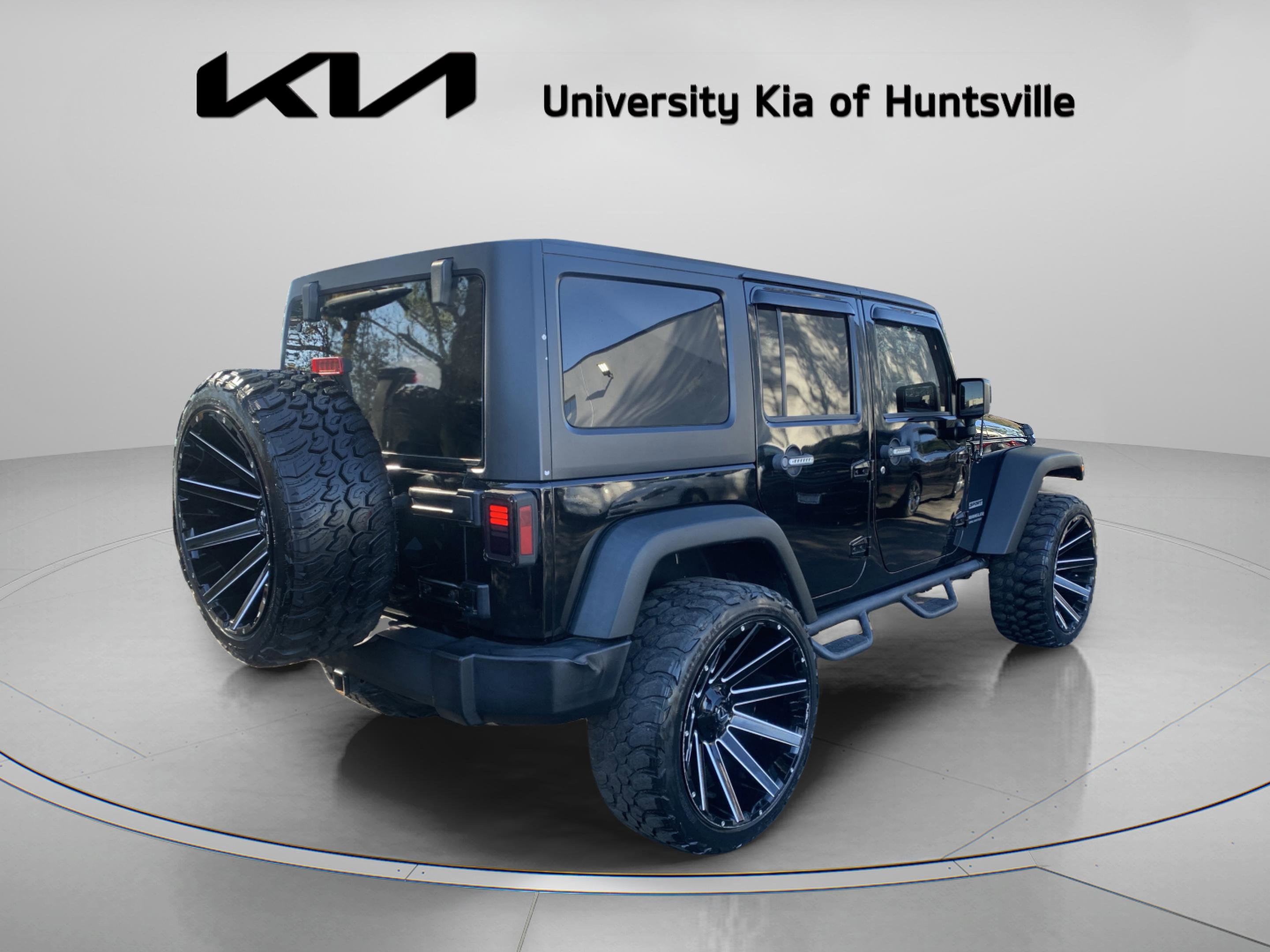 Used 2017 Jeep Wrangler Unlimited Sport w/ Connectivity Group image 9