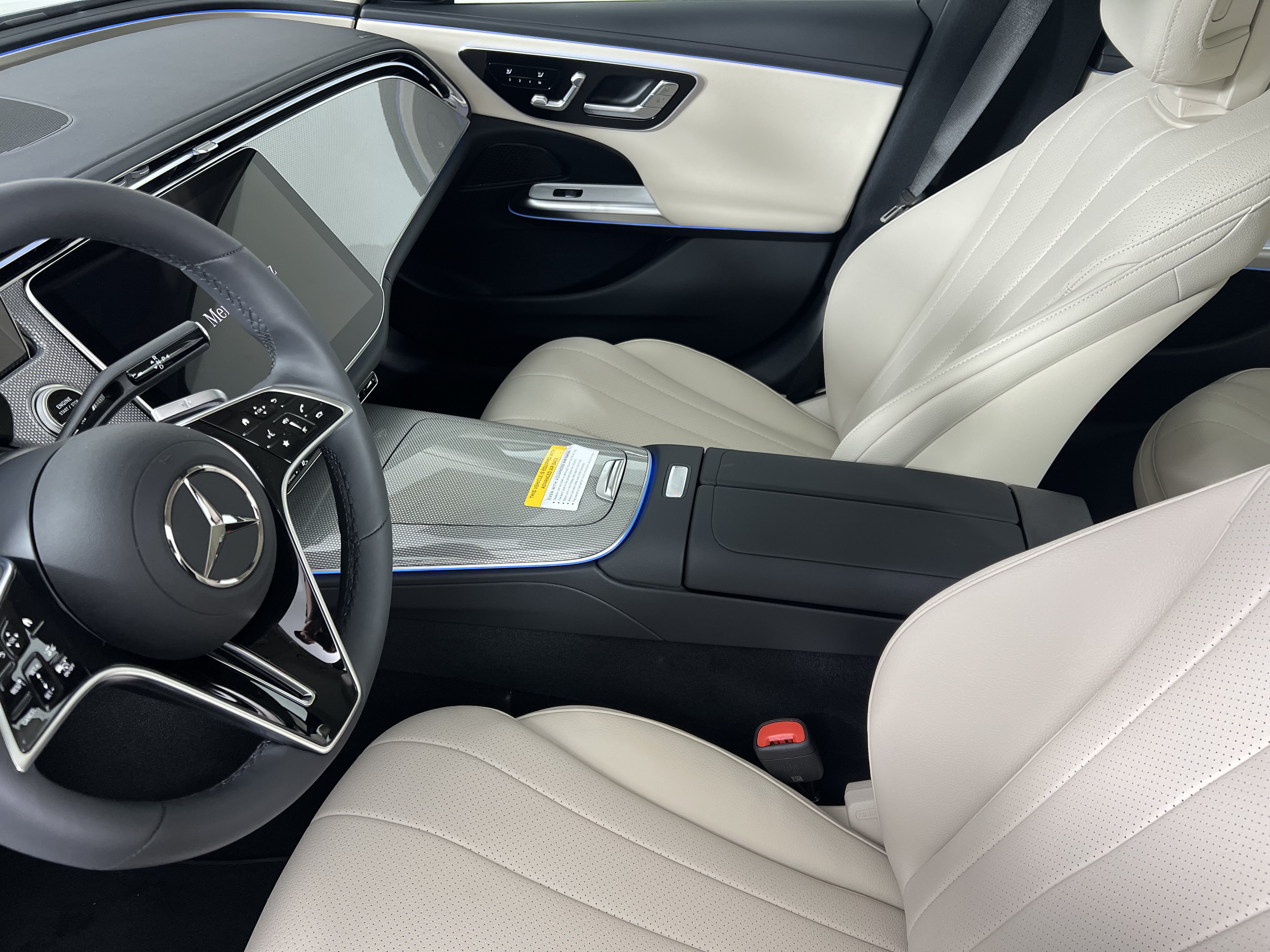 New 2026 Mercedes-Benz E 350 4MATIC Sedan image 4