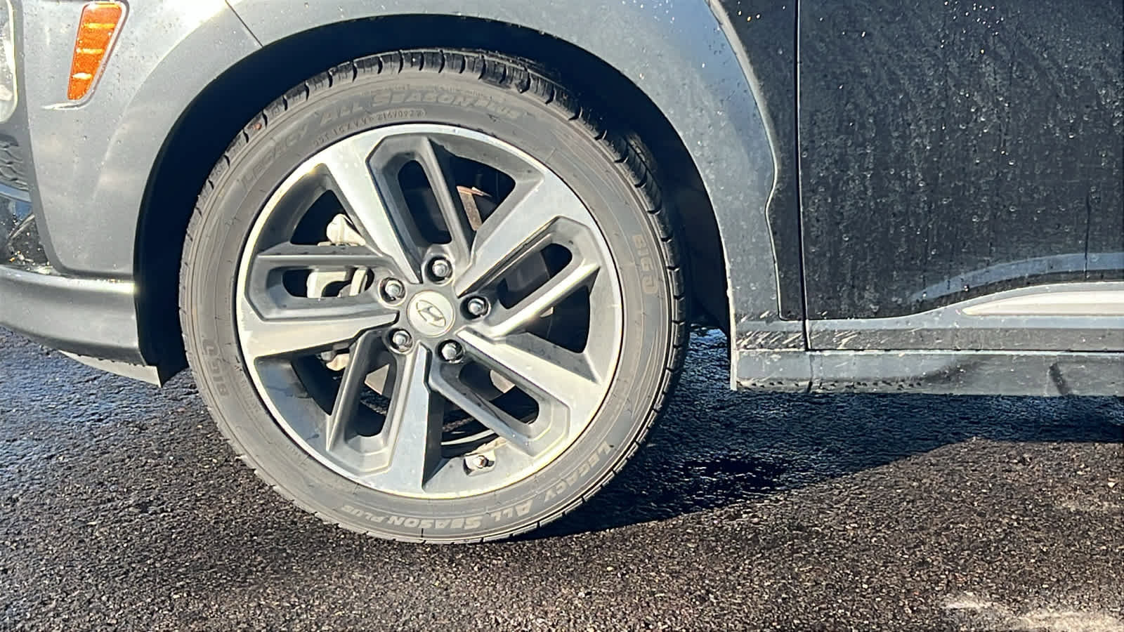 Used 2021 Hyundai Kona Ultimate w/ Cargo Package image 9