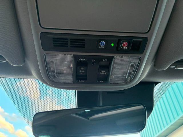 Used 2022 Honda Pilot Touring image 31