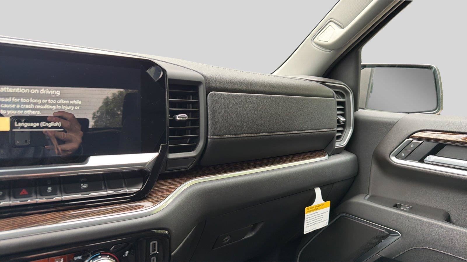 New 2026 GMC Sierra 1500 Elevation w/ LPO, Elevation Black Package AWD/4WD image 11