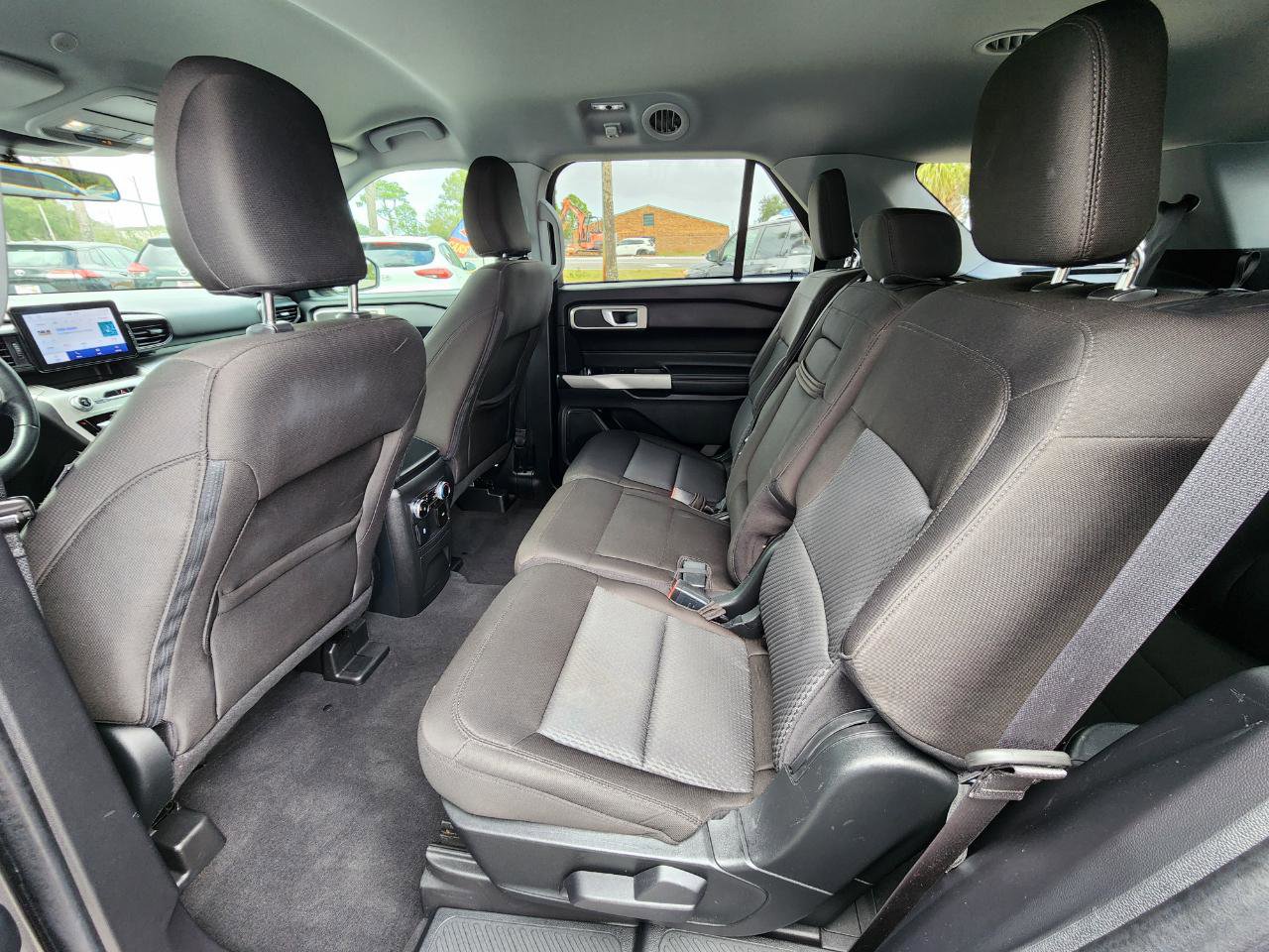 Used 2022 Ford Explorer XLT RWD image 11