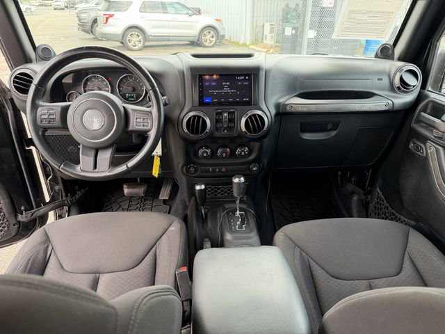 Used 2013 Jeep Wrangler Unlimited Sport image 16