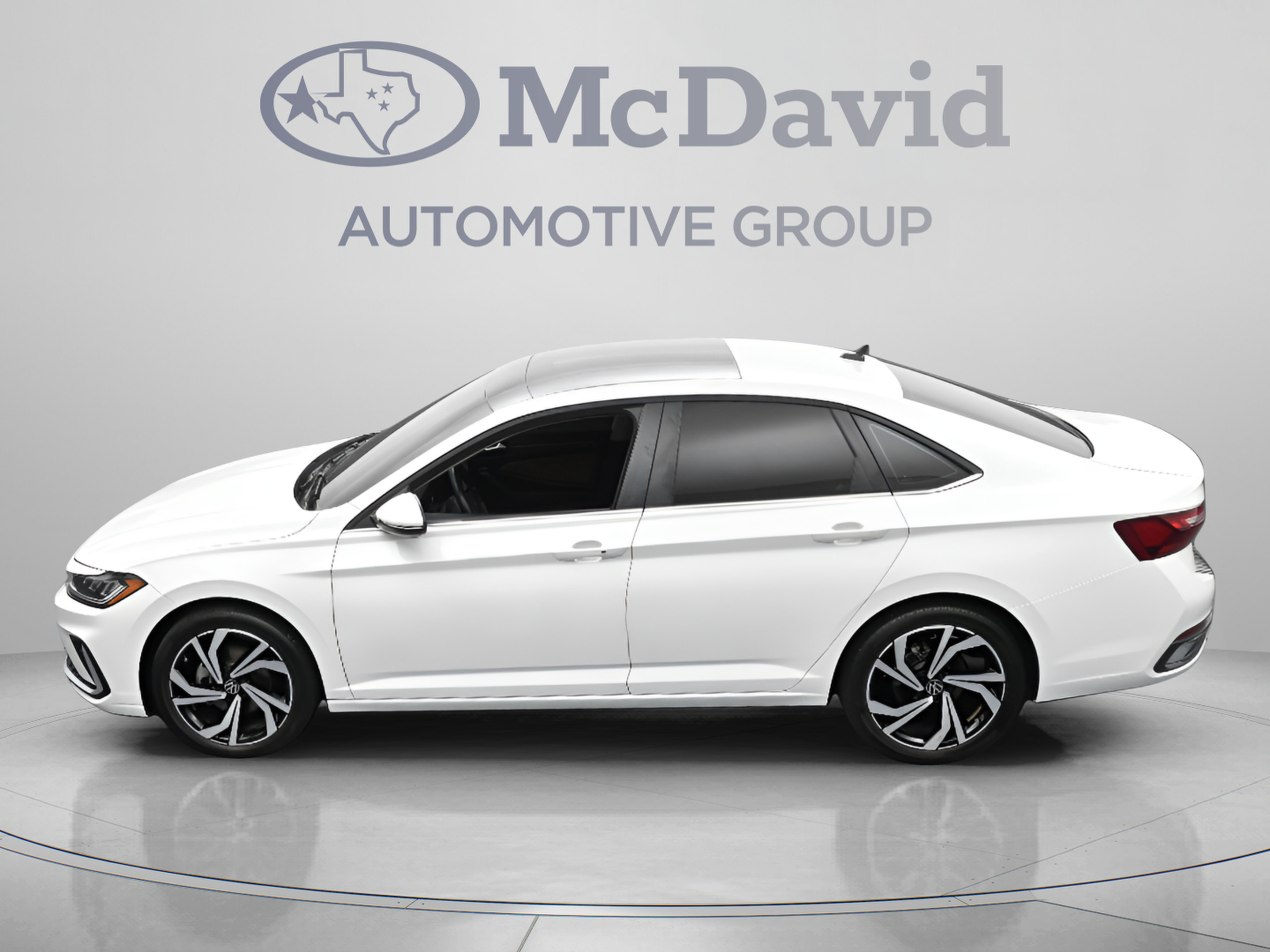 Used 2025 Volkswagen Jetta SEL FWD image 36