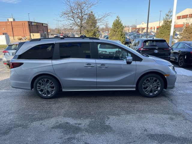 New 2026 Honda Odyssey Touring image 11
