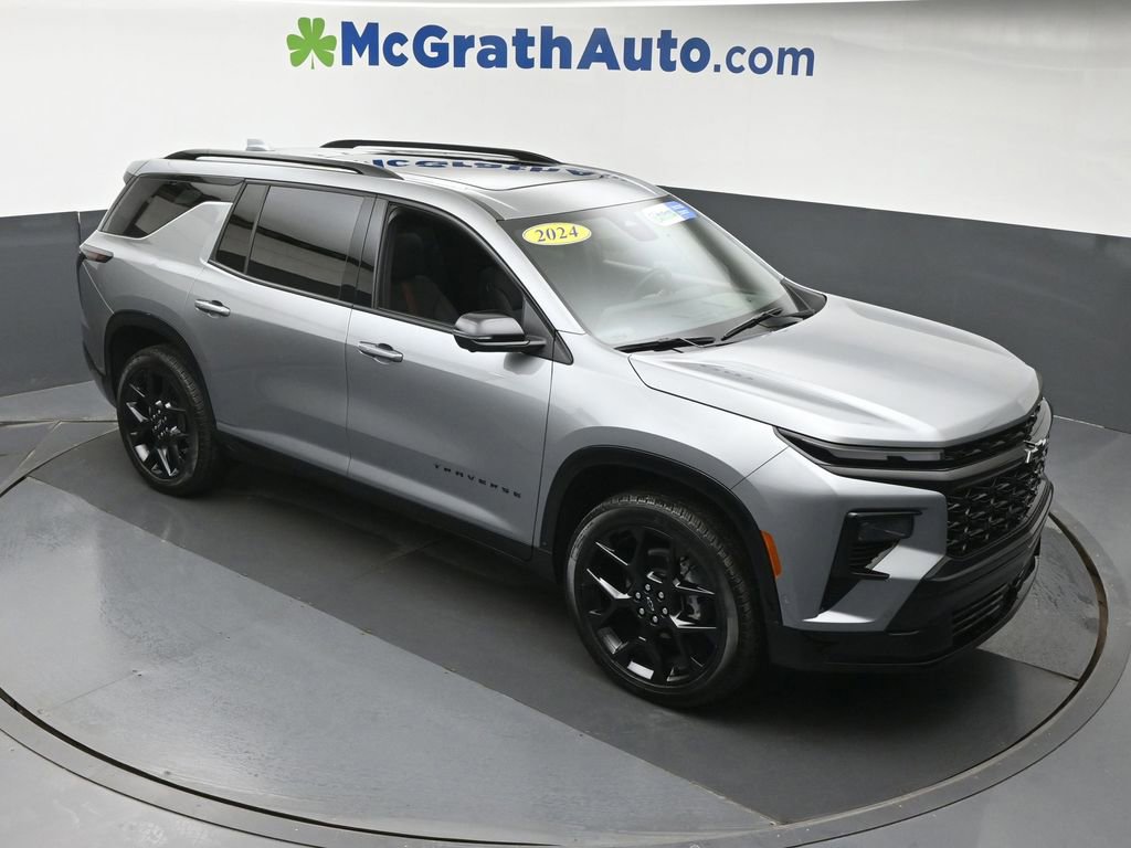 Used 2024 Chevrolet Traverse RS w/ LPO, Floor Liner Package image 3