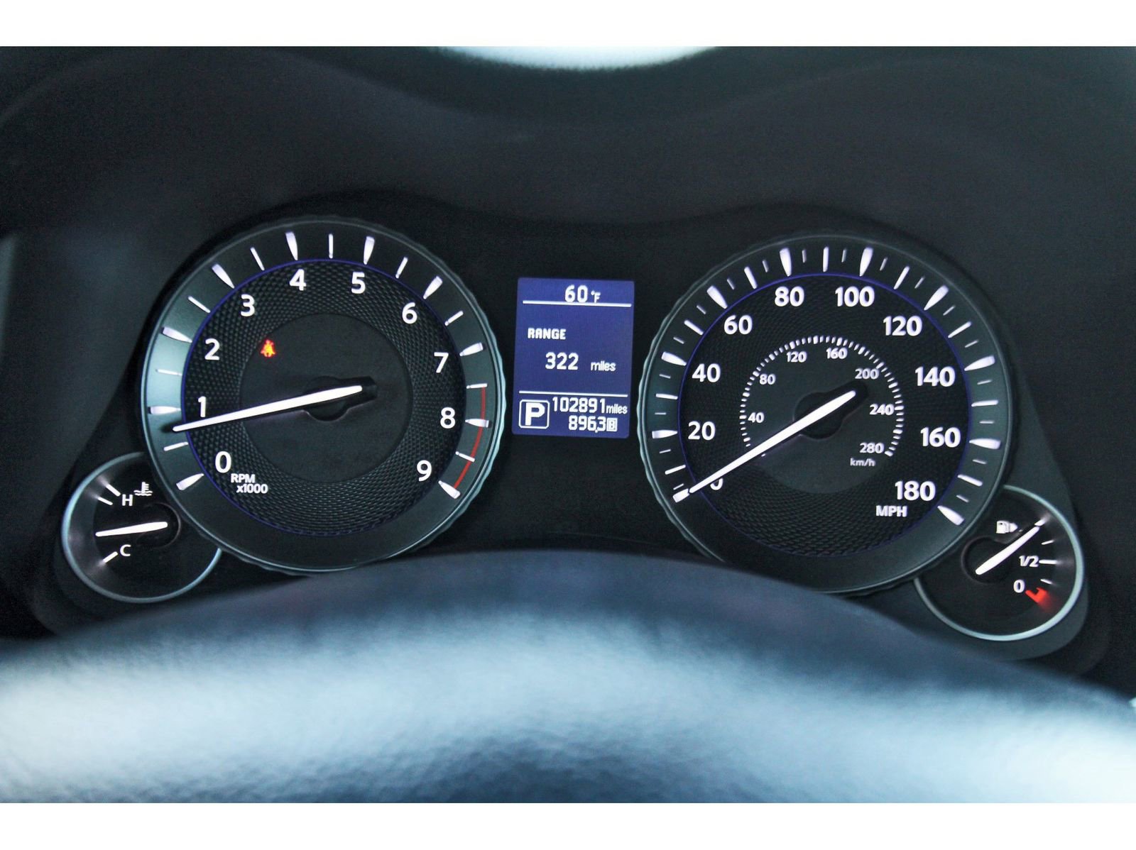 Used 2017 INFINITI Q70 3.7 image 16