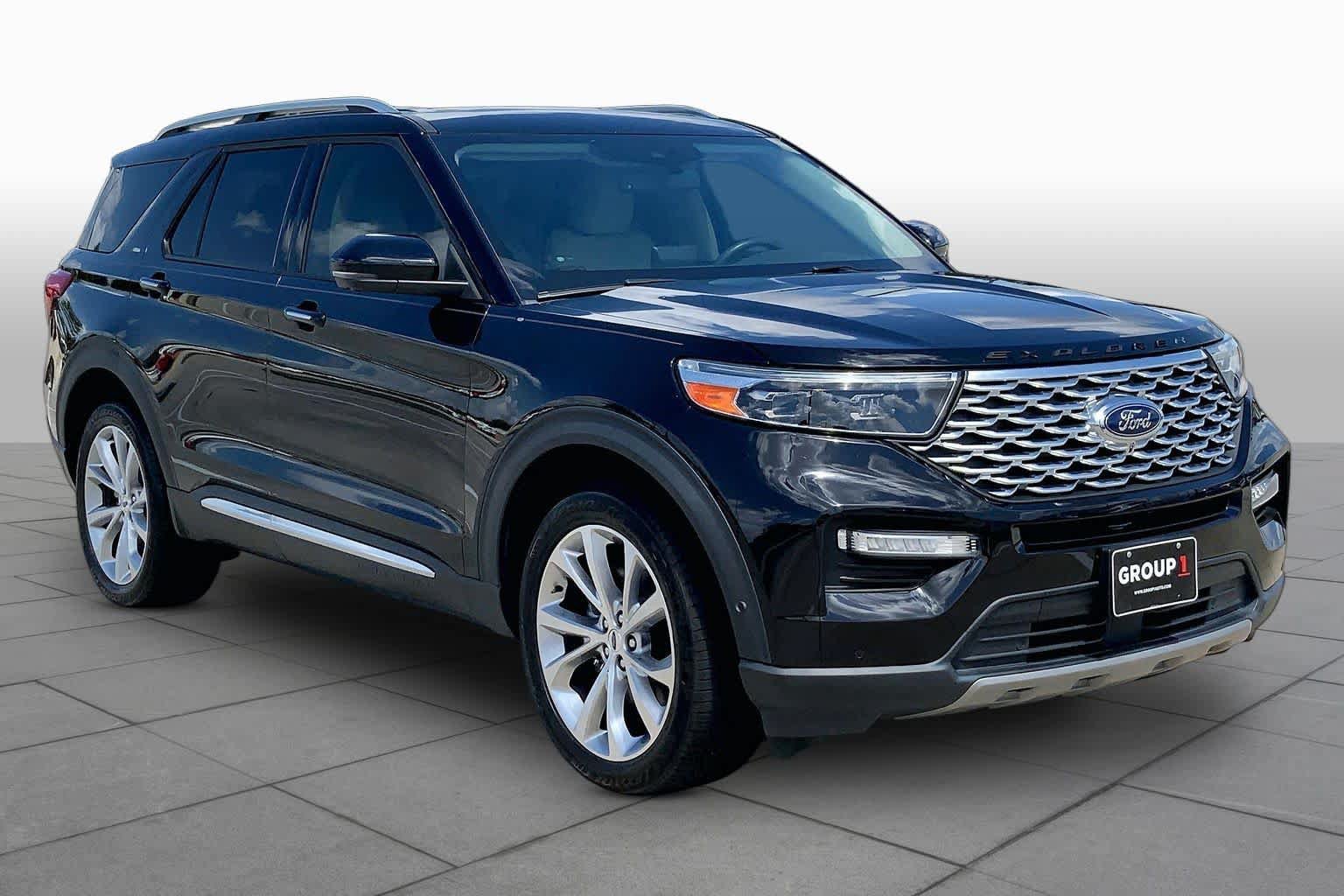 Used 2021 Ford Explorer Platinum w/ Premium Technology Package AWD/4WD image 3
