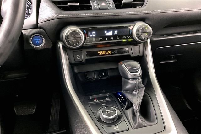 Used 2022 Toyota RAV4 XLE Premium image 8