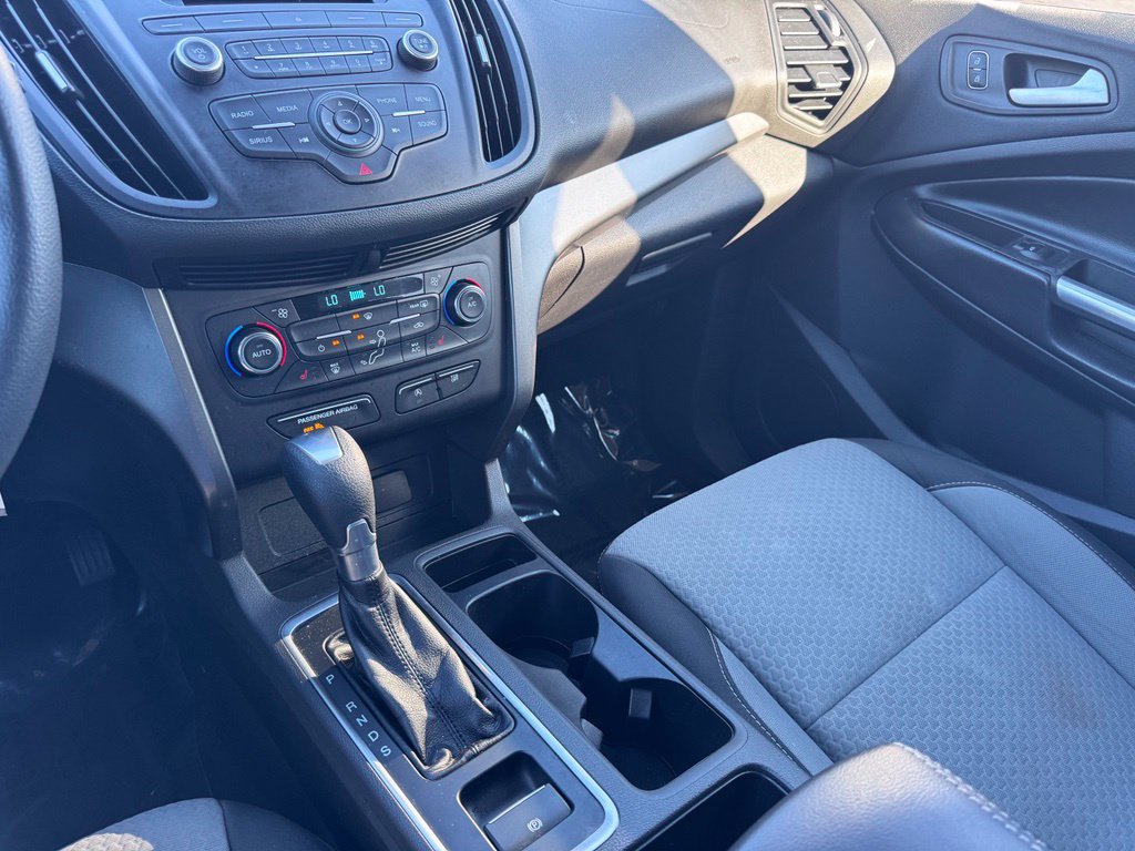 Used 2017 Ford Escape SE w/ SE Cold Weather Package FWD image 28