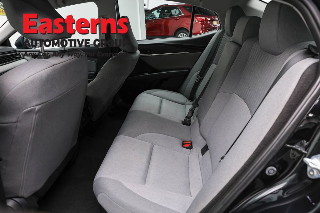 Used 2025 Toyota Camry LE FWD image 20