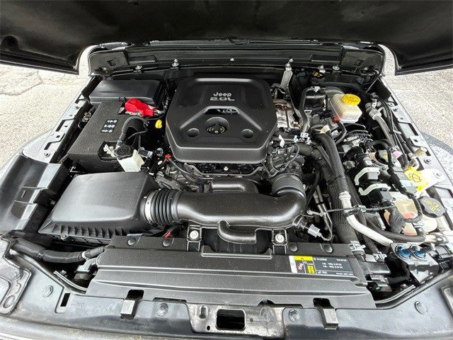 Used 2020 Jeep Wrangler Unlimited Sahara image 16