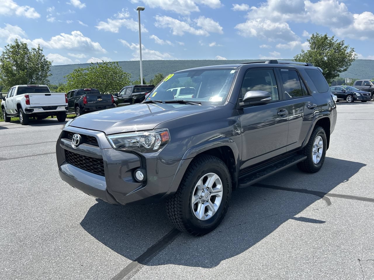 Used 2019 Toyota 4Runner SR5 Premium AWD/4WD image 3