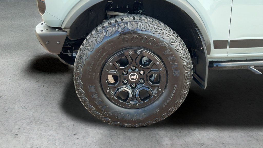 Certified 2023 Ford Bronco Wildtrak AWD/4WD image 25
