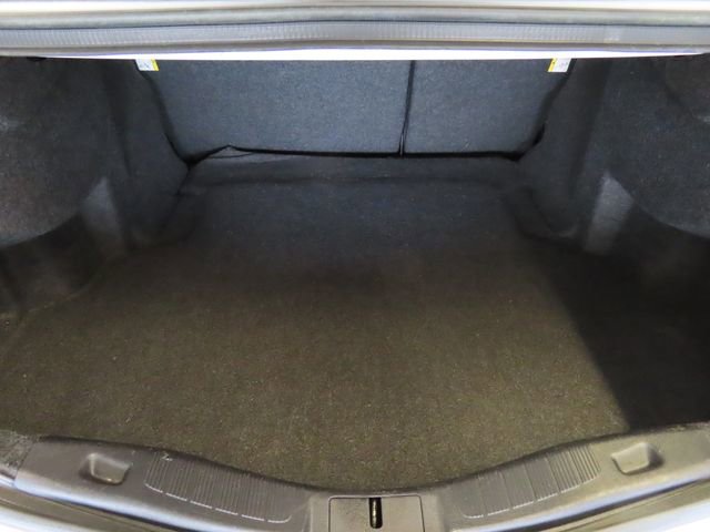 Used 2018 Ford Fusion SE w/ Fusion SE Technology Package image 28