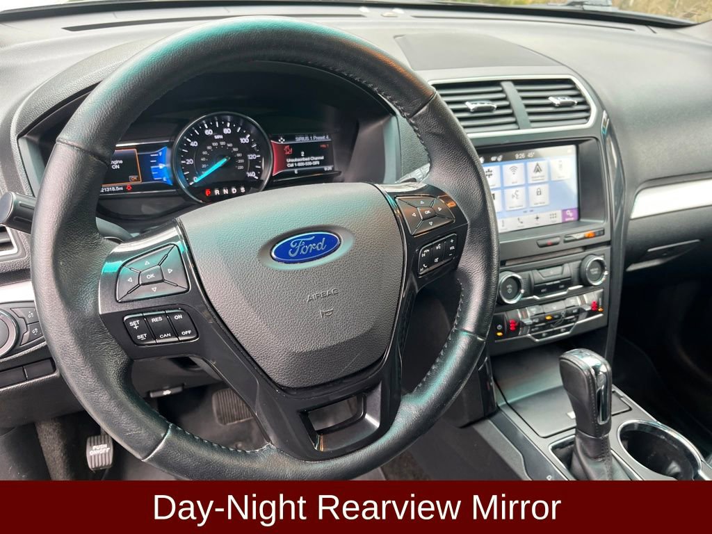 Used 2017 Ford Explorer XLT w/ Equipment Group 202A image 11