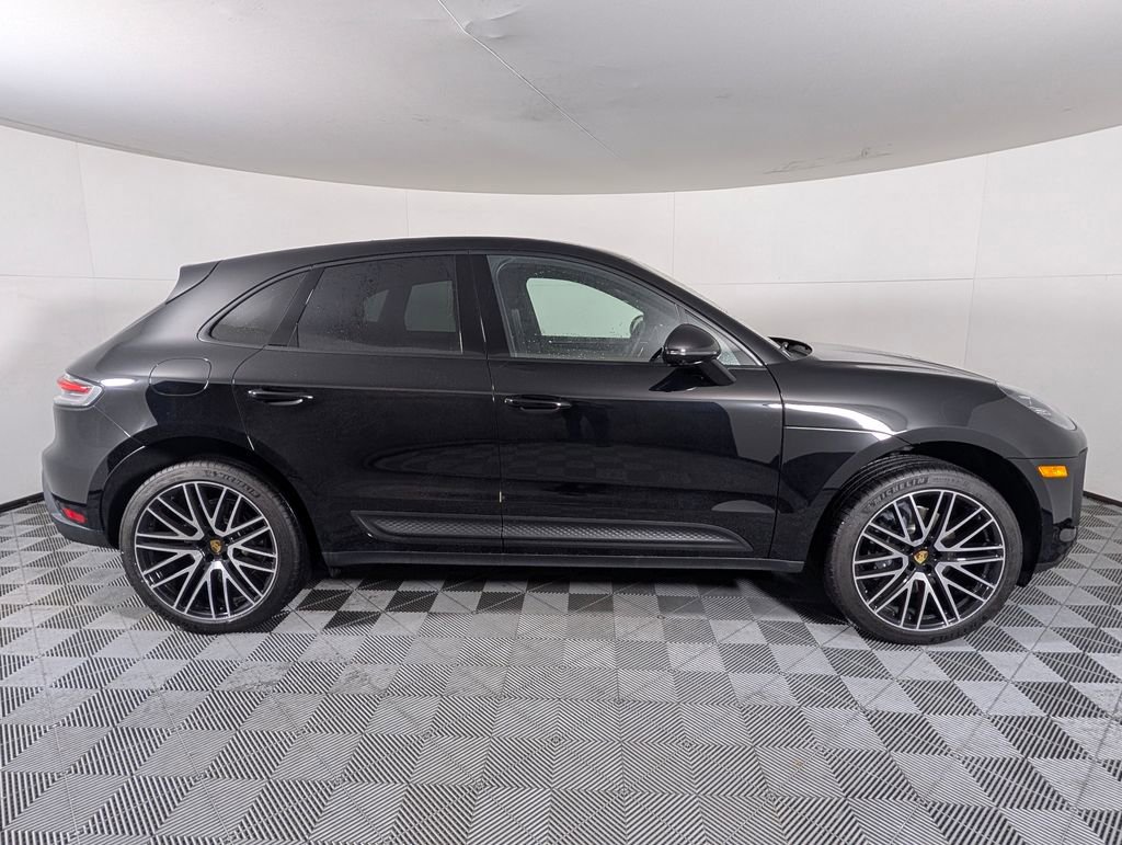 New 2026 Porsche Macan image 8