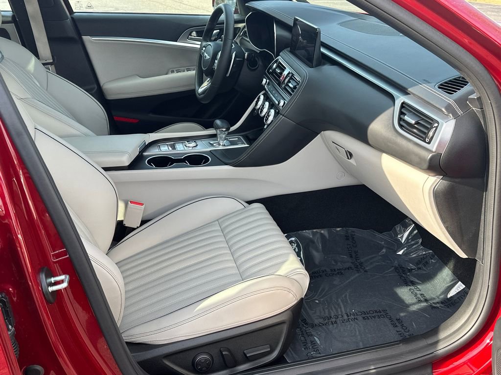 Used 2023 Genesis G70 3.3T AWD/4WD image 10