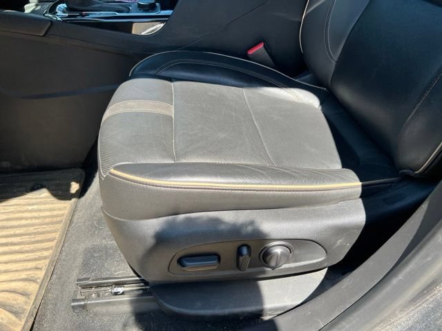 Used 2019 Chevrolet Blazer Premier w/ Driver Confidence II Package AWD/4WD image 15