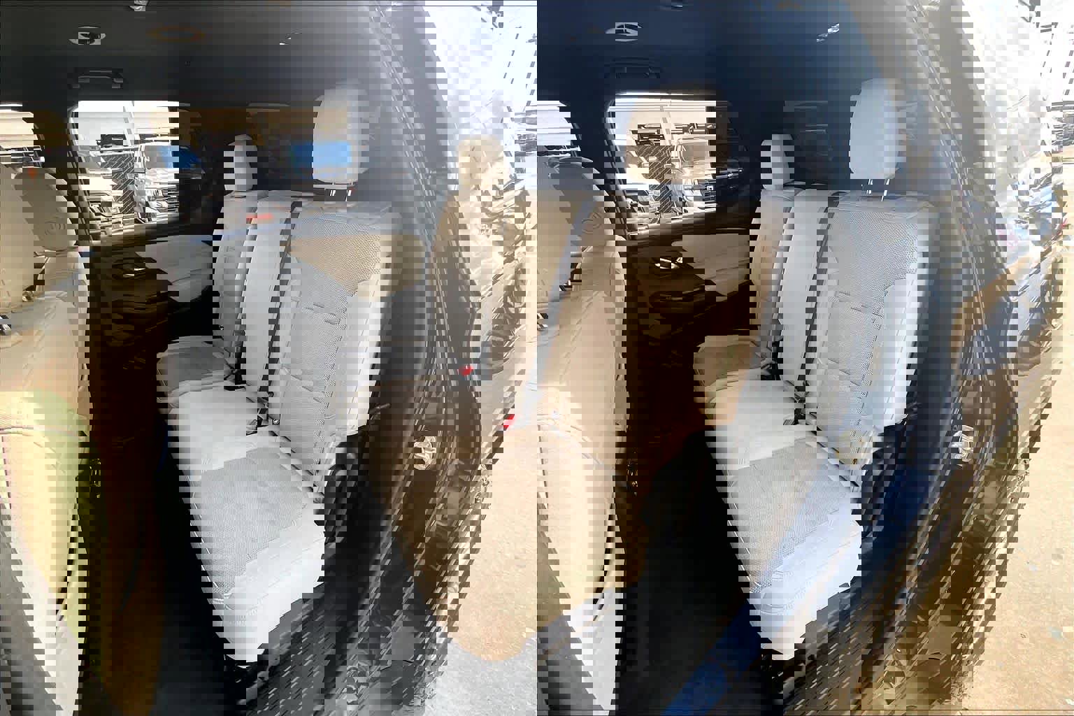 Used 2022 Chevrolet Traverse LS FWD image 21