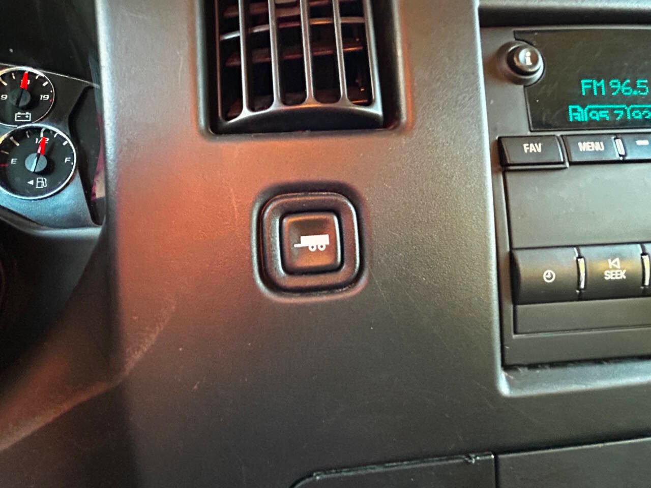 Used 2019 Chevrolet Express 2500 image 14