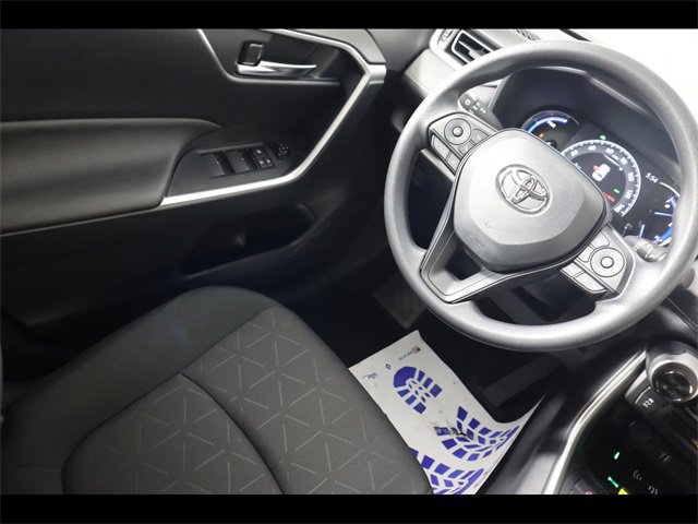 Used 2025 Toyota RAV4 XLE image 18