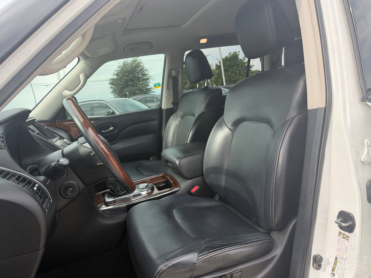 Used 2019 INFINITI QX80 Luxe w/ All-Season Package image 11
