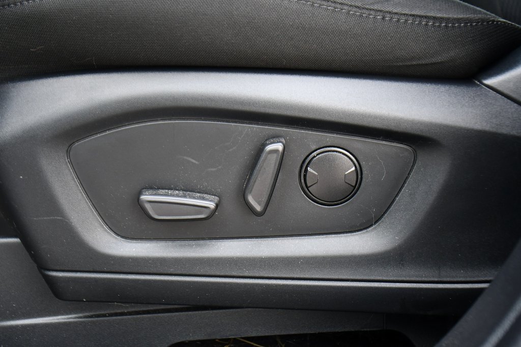 Used 2023 Ford Explorer XLT w/ Class IV Trailer Tow Package image 14