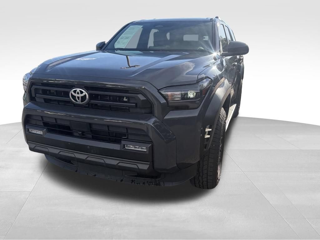 Used 2025 Toyota 4Runner SR5 AWD/4WD image 3