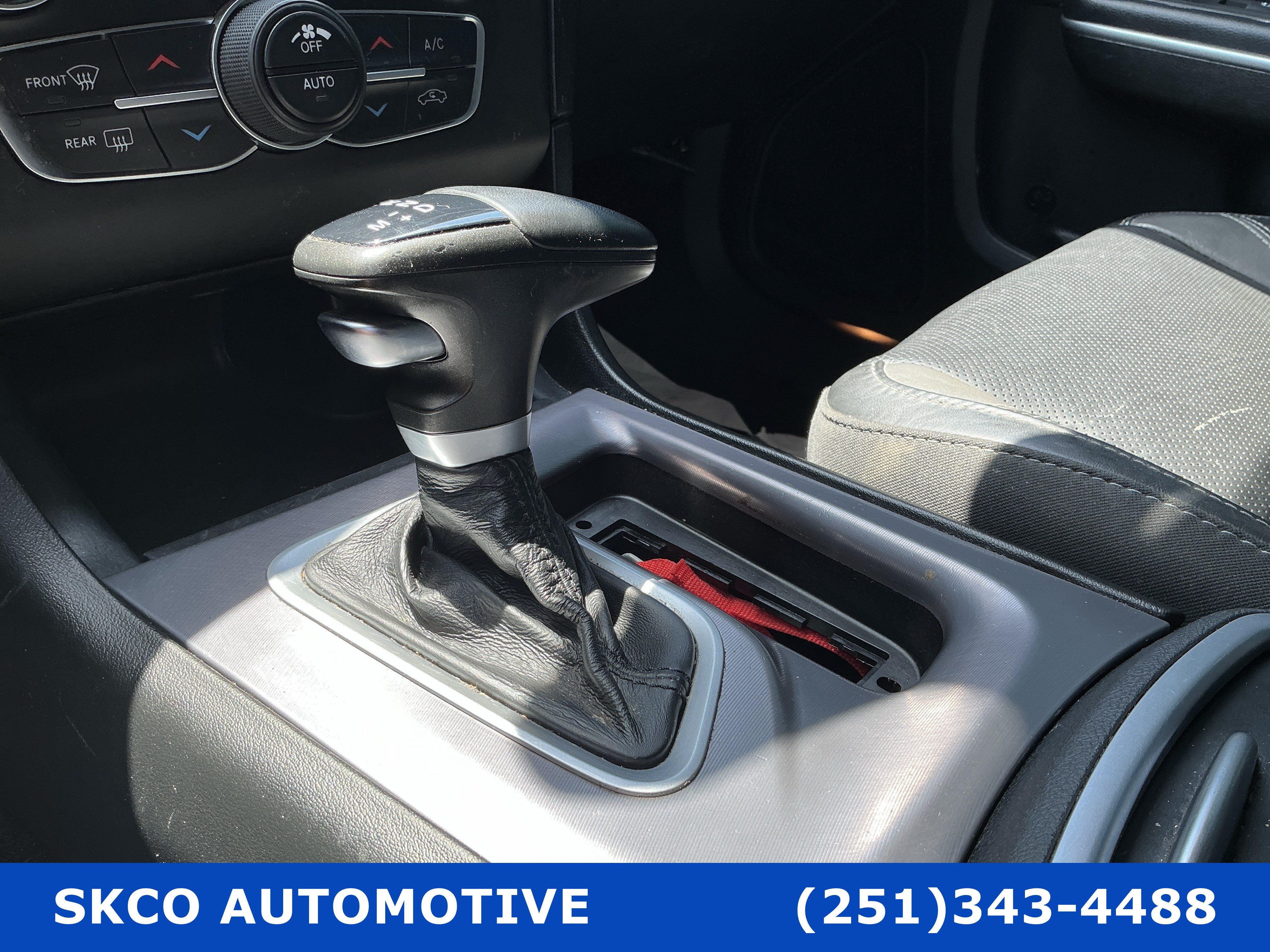 Used 2022 Dodge Charger SXT w/ Plus Group RWD image 23