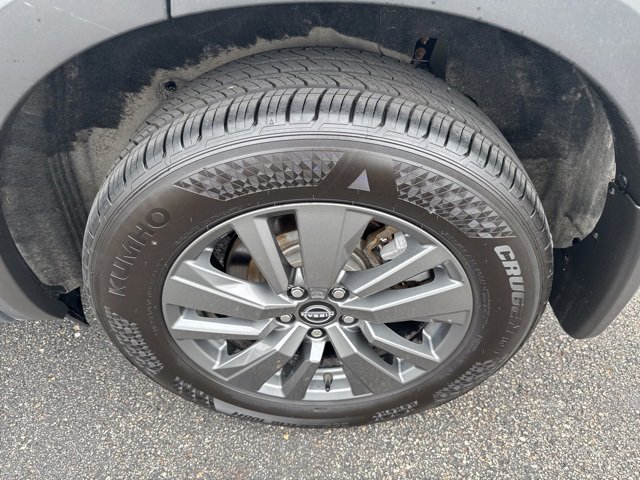 Used 2023 Nissan Pathfinder S image 26