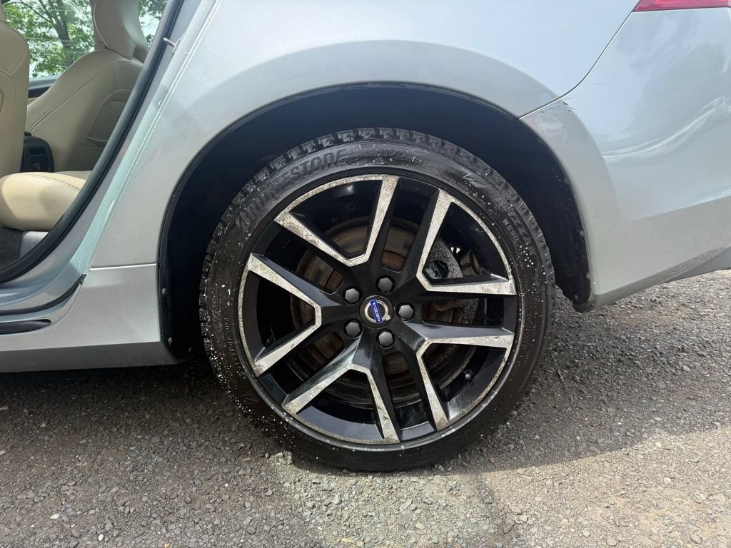 Used 2017 Volvo S60 T5 Dynamic FWD image 29