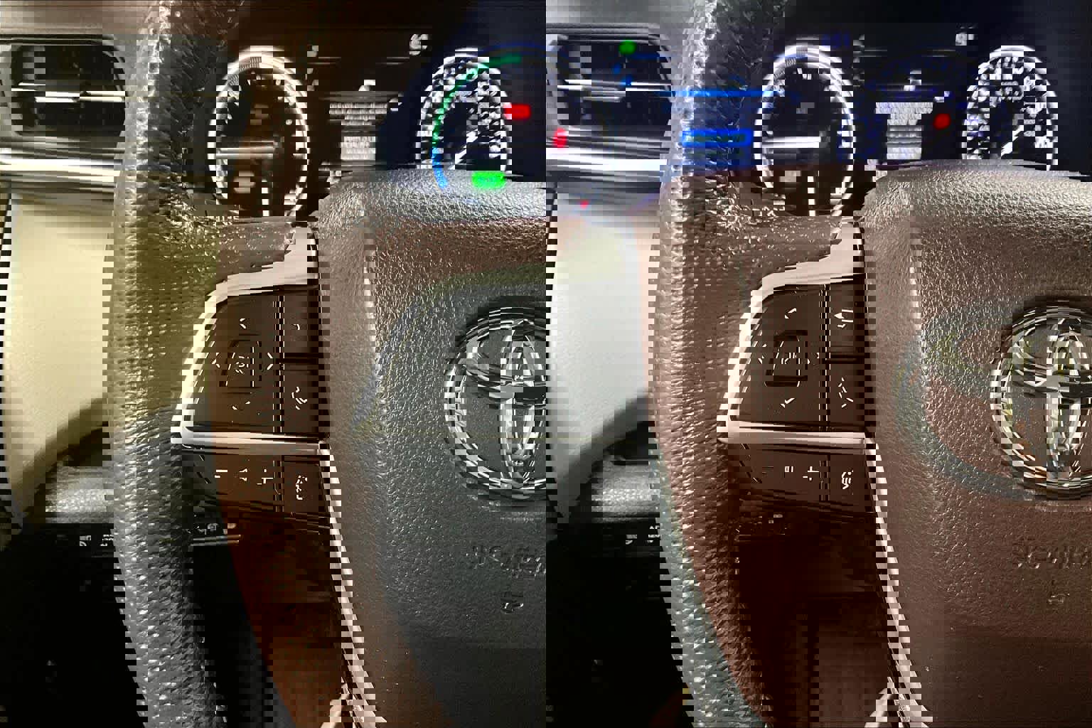 Used 2024 Toyota Sienna Platinum image 23